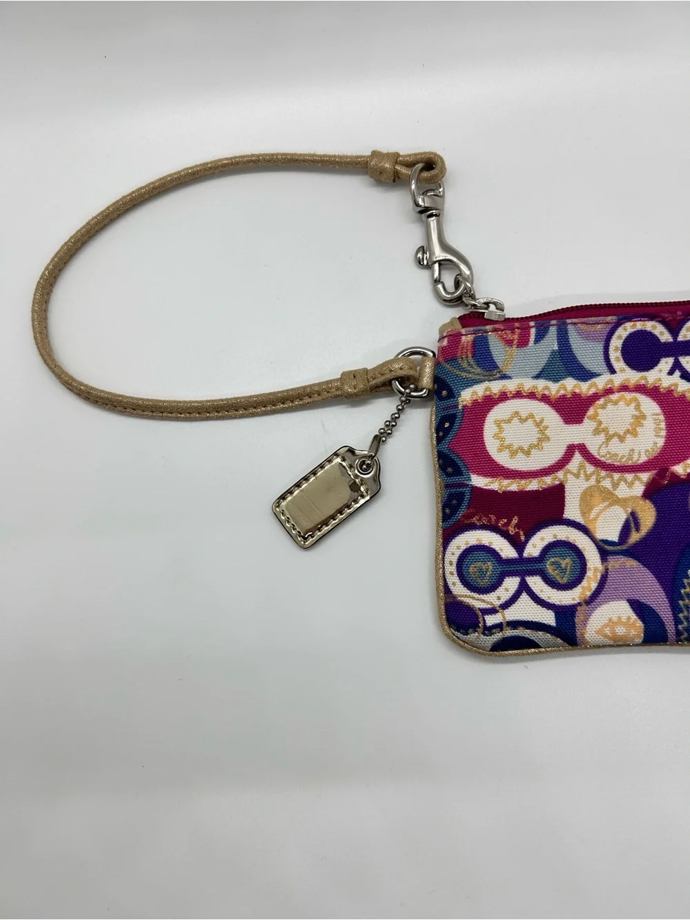 Coach Poppy Collection Vintage wristlet Pop C graffiti pattern print